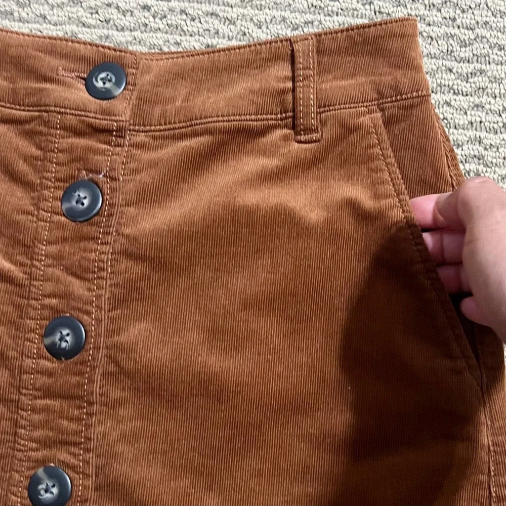 Cabi 3755 Women's Brown University Corduroy Button Front‎ A-Line Skirt Size 4